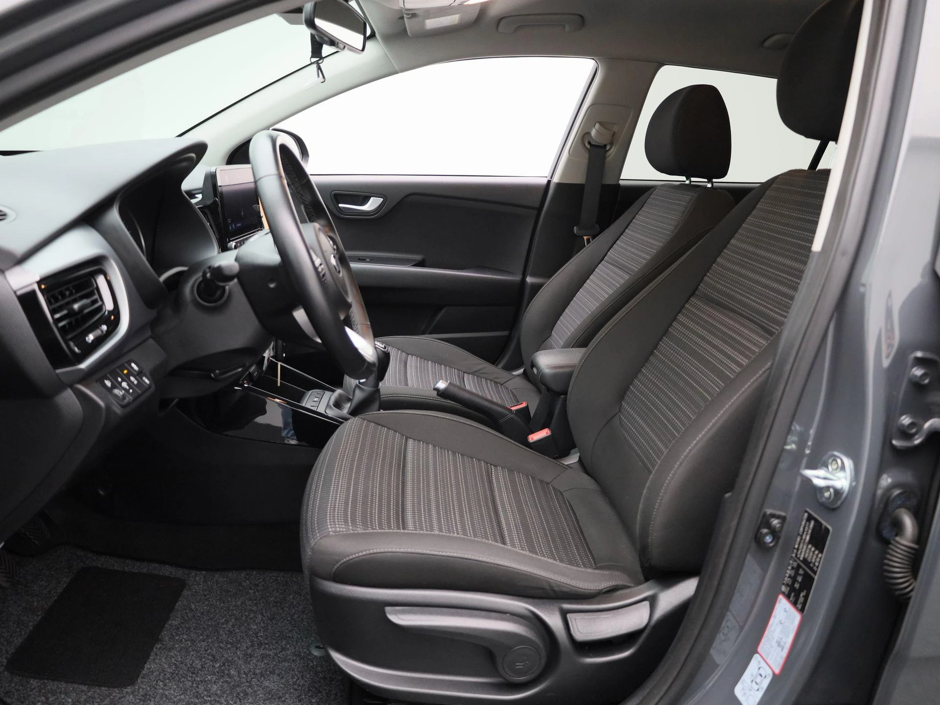 Kia-Stonic-image-9