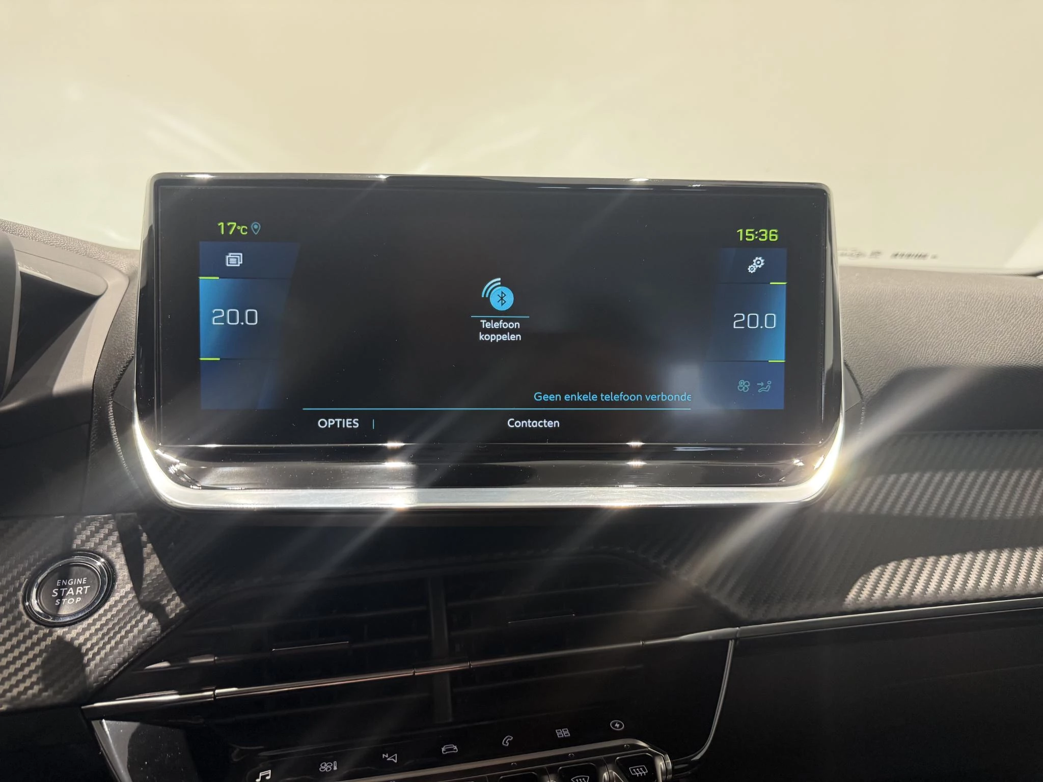 Peugeot-e-2008-image-17