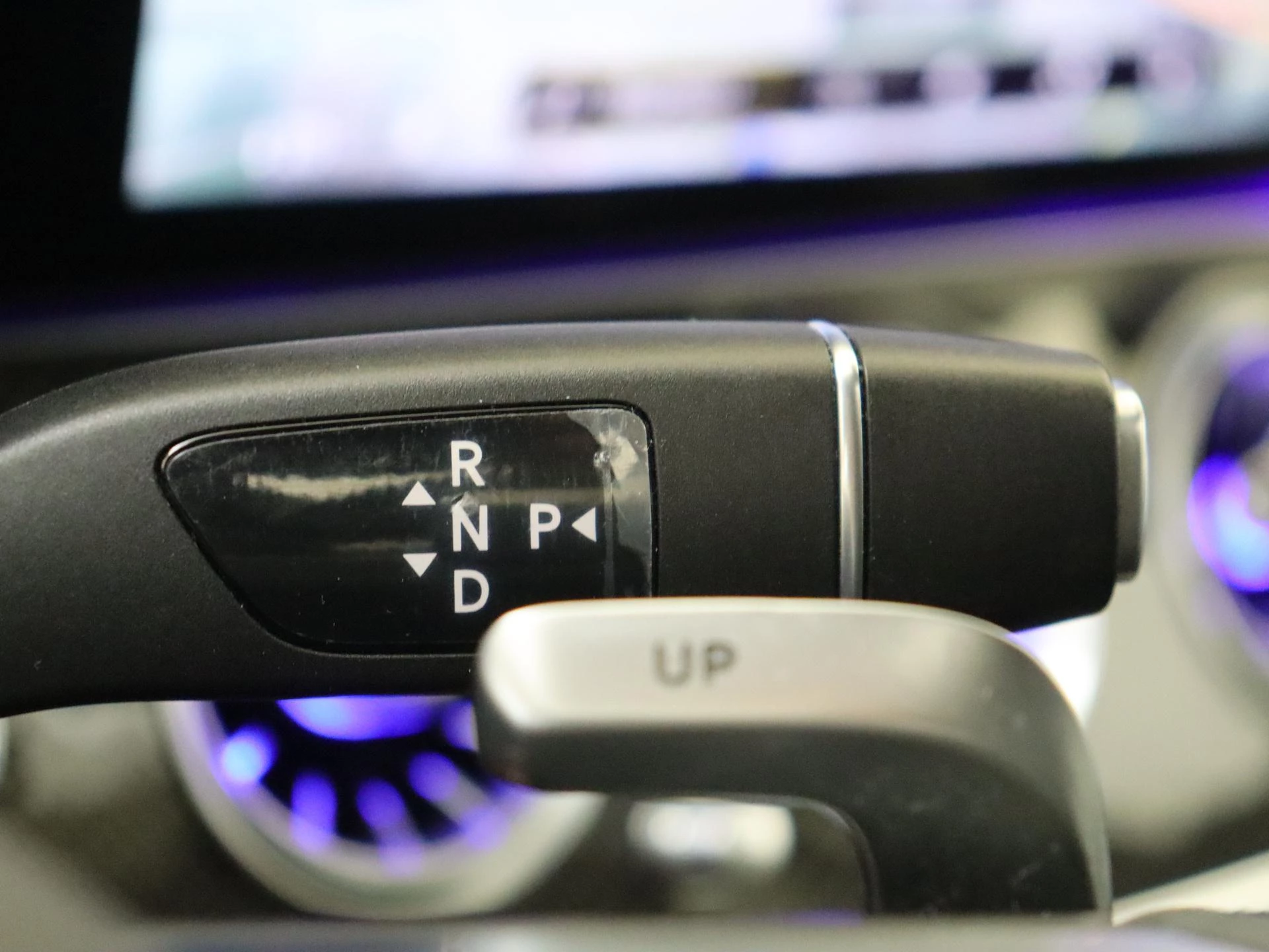 Mercedes-Benz-E-Klasse-image-20