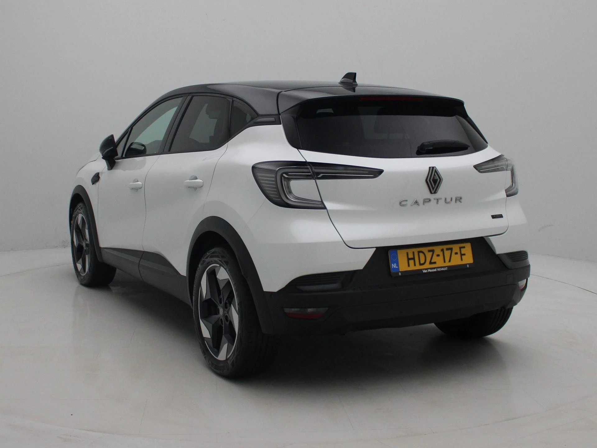 Renault-Captur-image-1