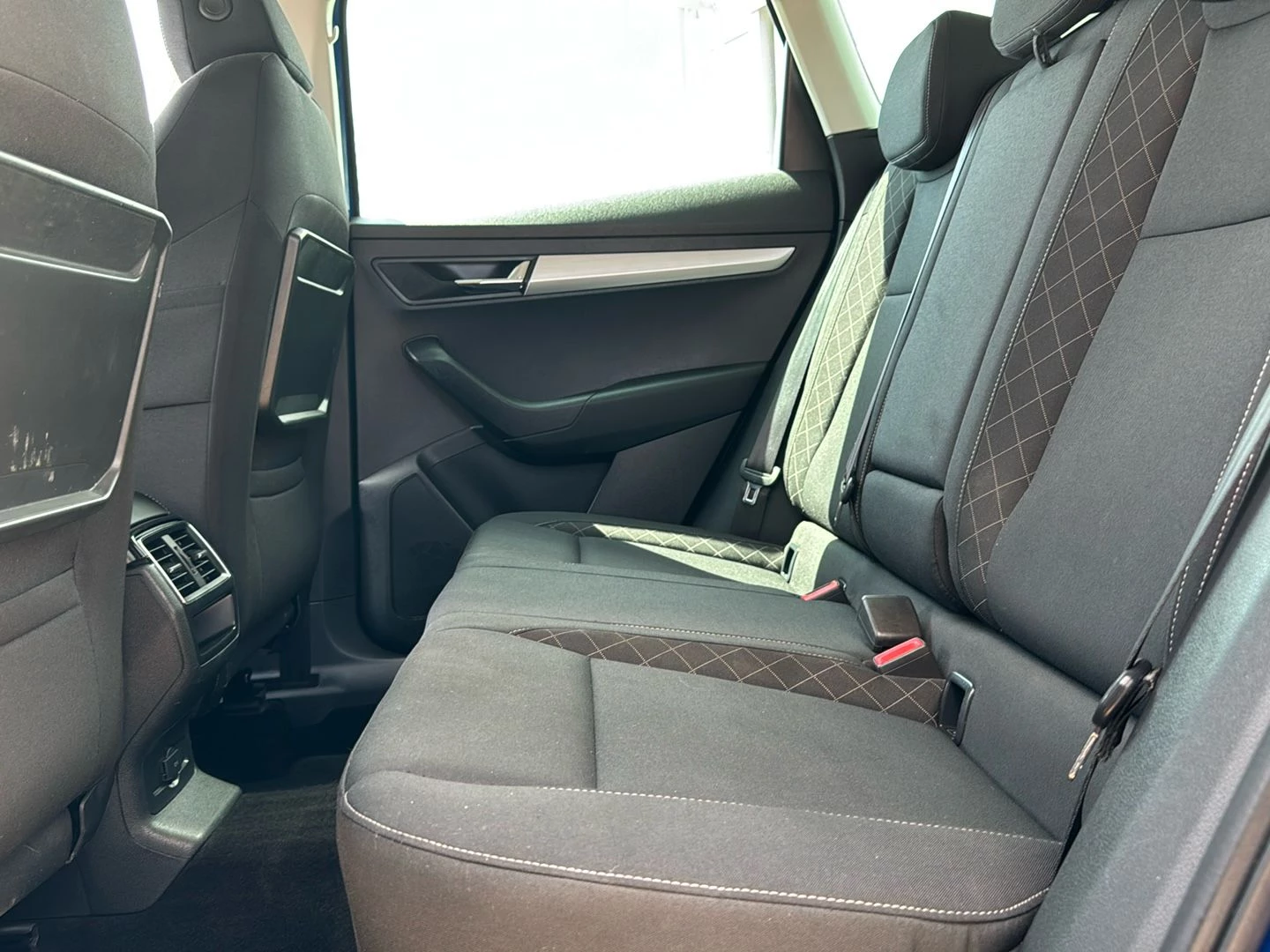 Škoda Karoq 1.0 TSI SE 5dr