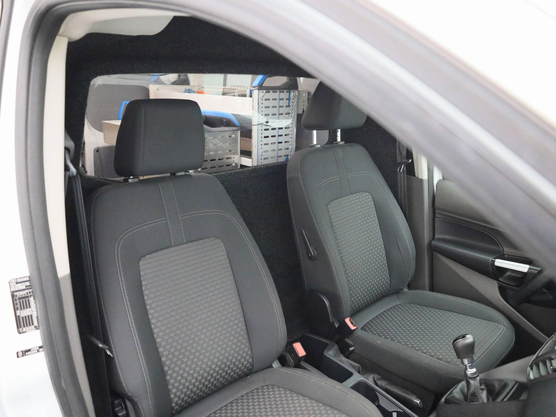 Ford-Transit Connect-image-31