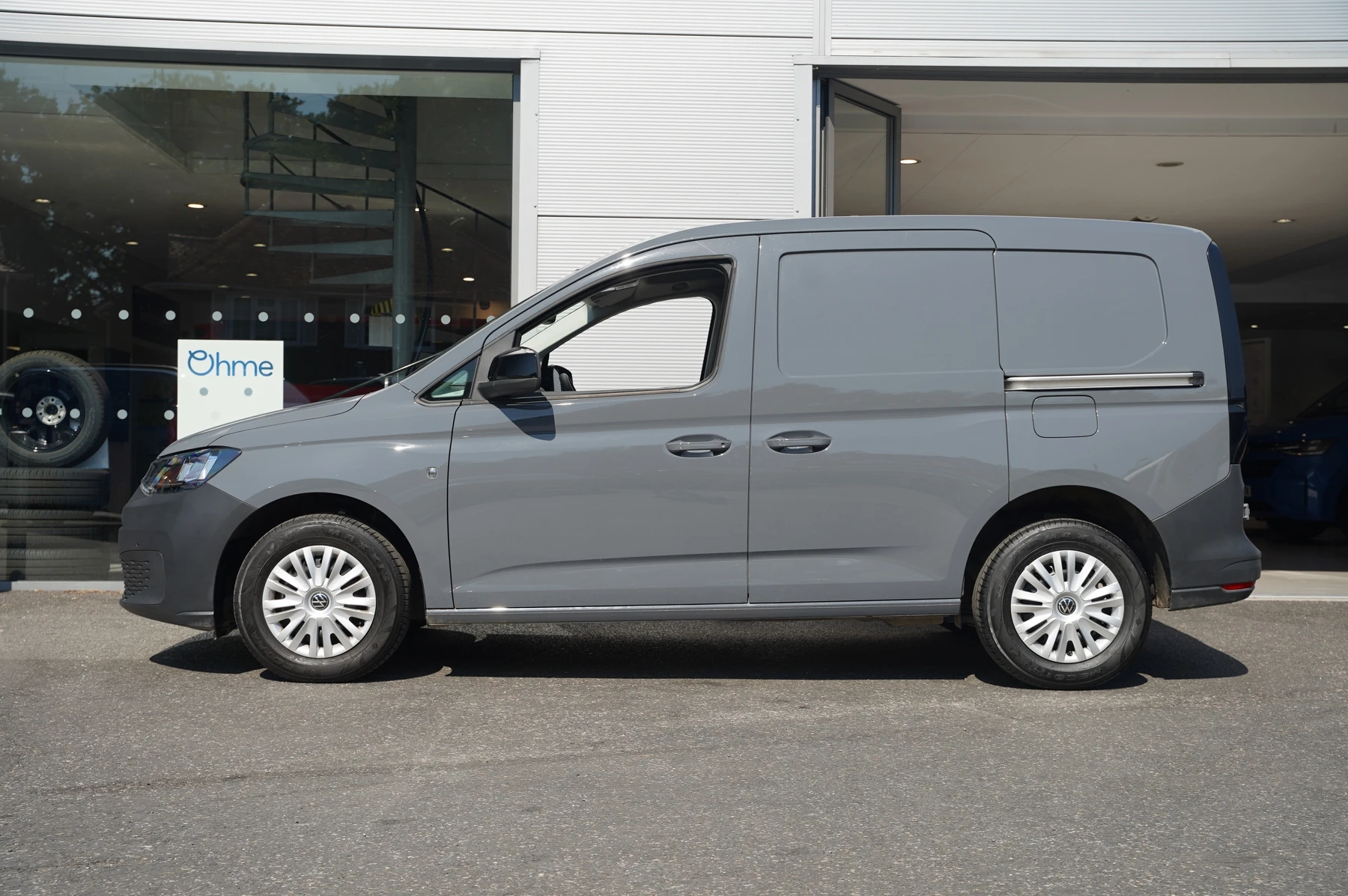 Volkswagen-Caddy-image-12