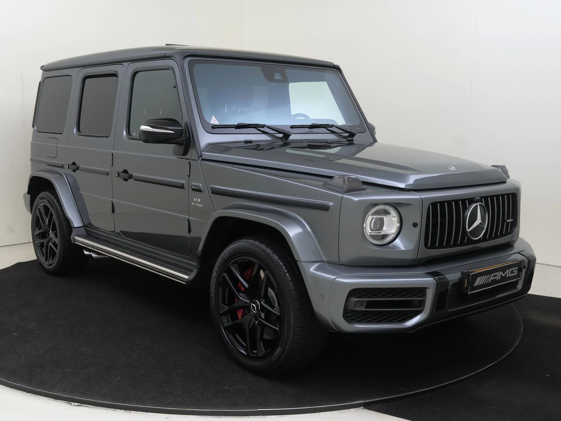 Mercedes-Benz-G-Klasse-image-1
