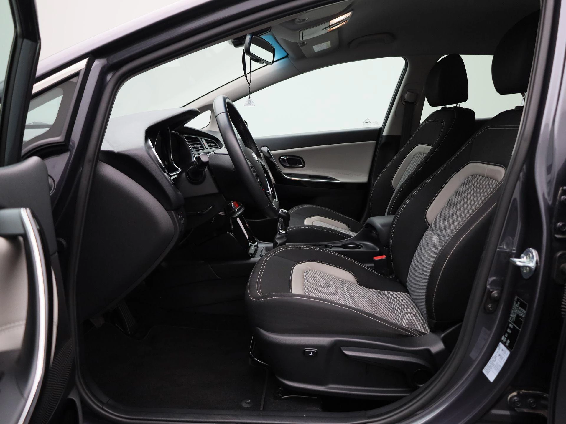Kia cee'd 1.6 GDI BusinessLine