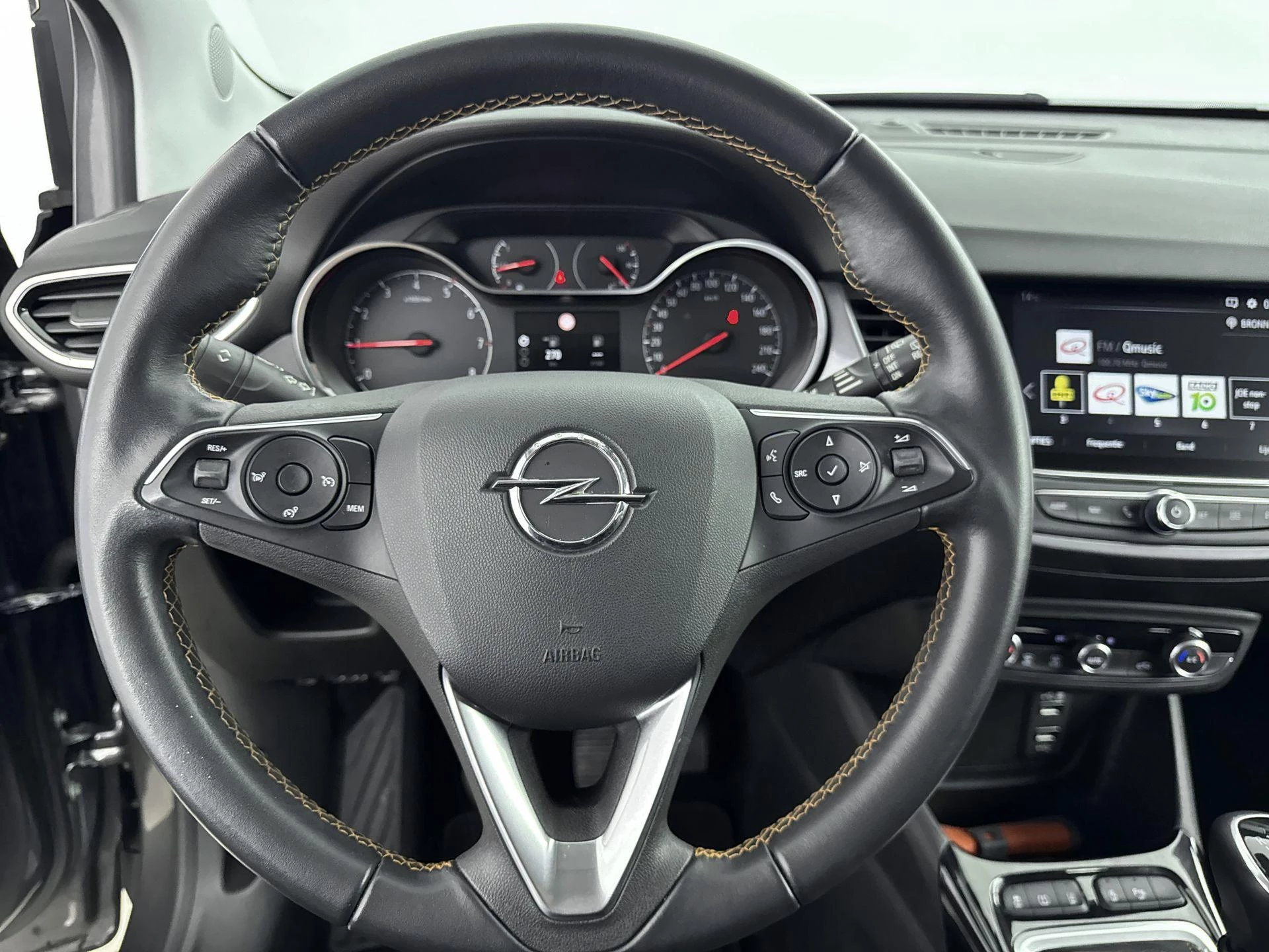 Opel-Crossland X-image-26