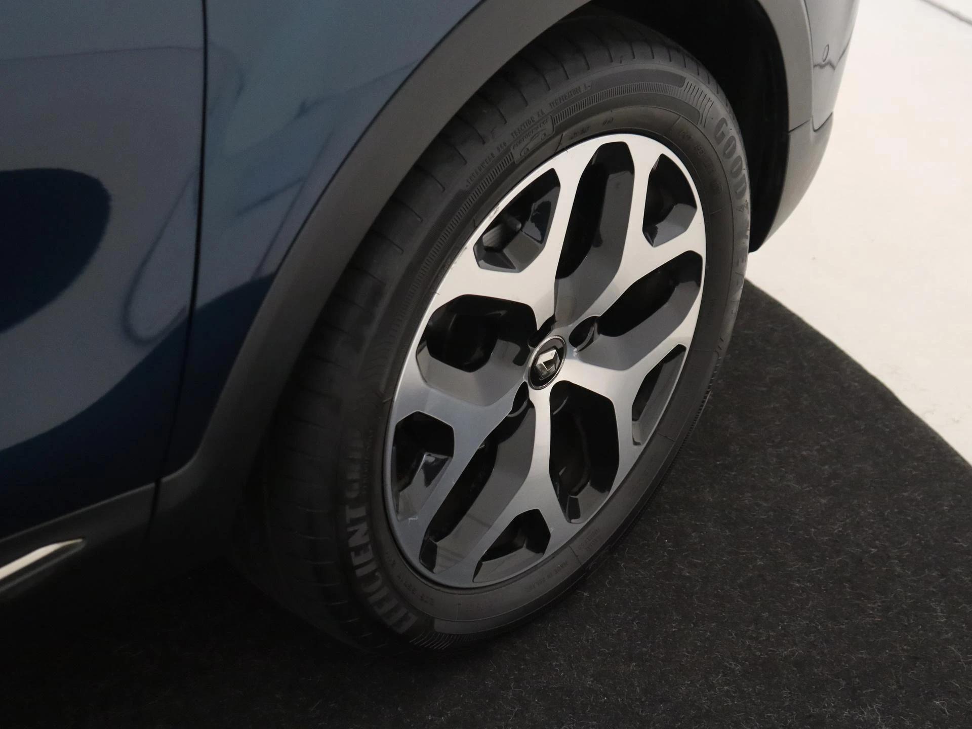 Renault-Captur-image-28