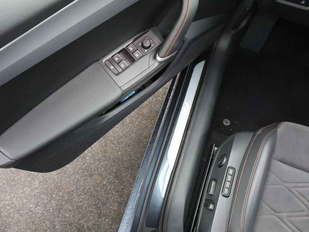 SEAT-Leon-image-5