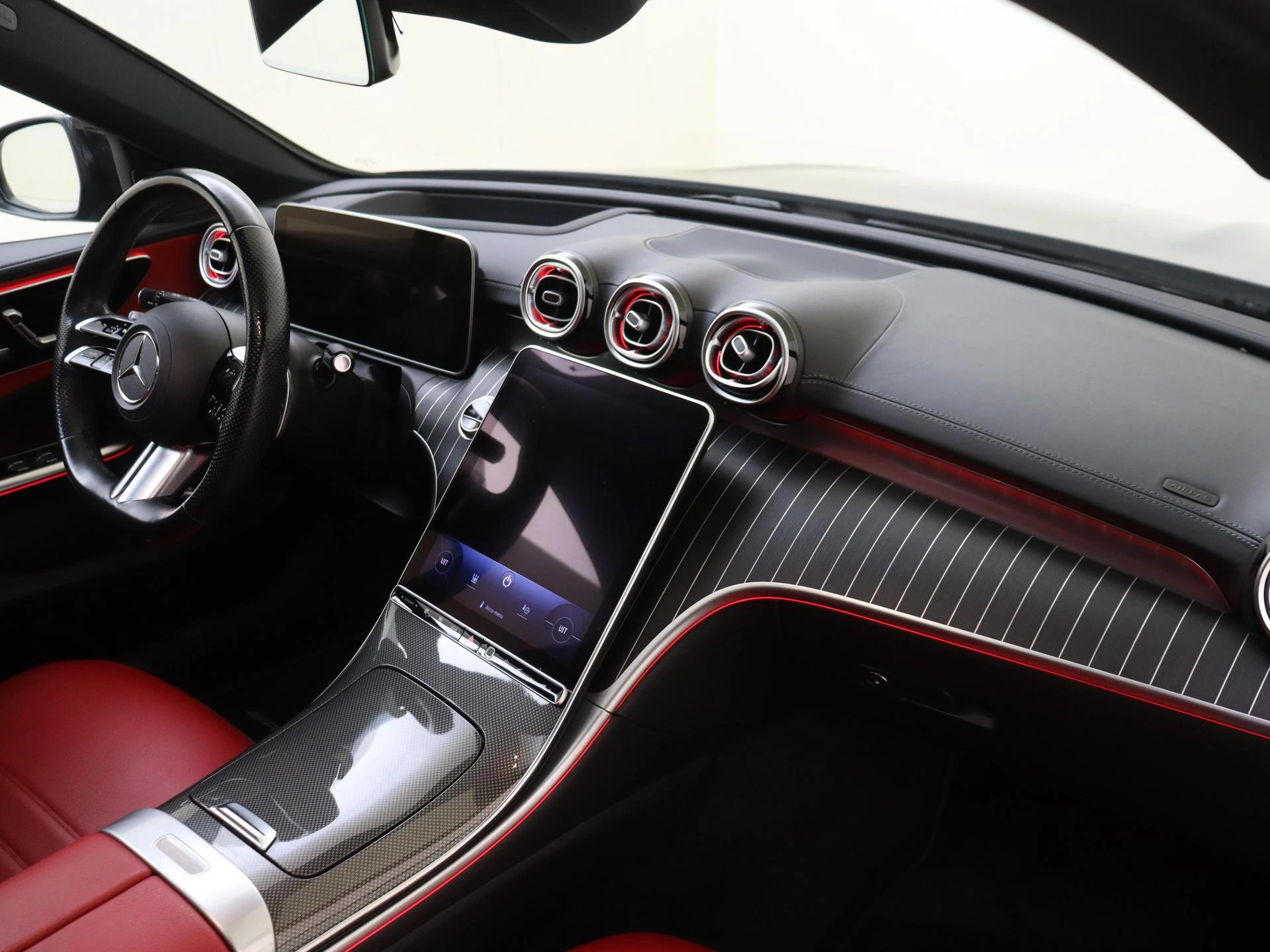 Mercedes-Benz-C-Klasse-image-4