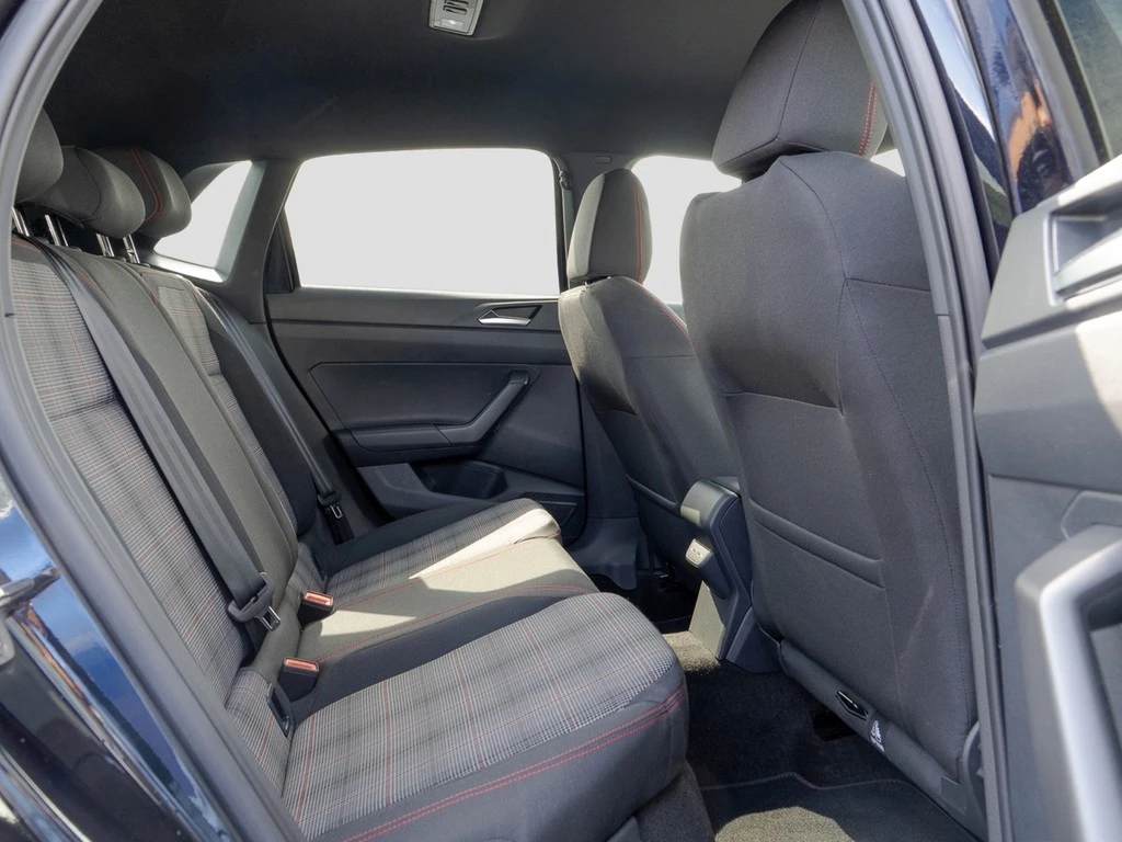 Volkswagen-Polo-image-8