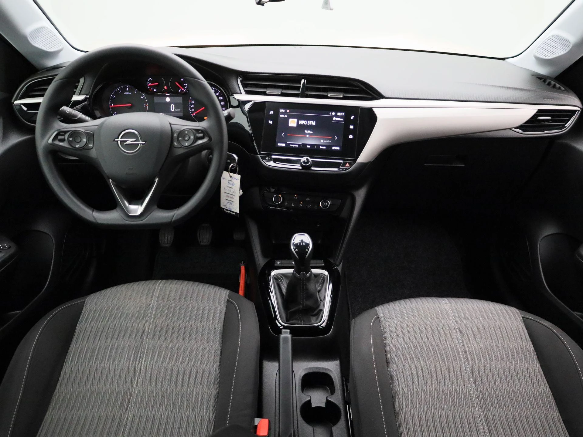Opel-Corsa-image-8