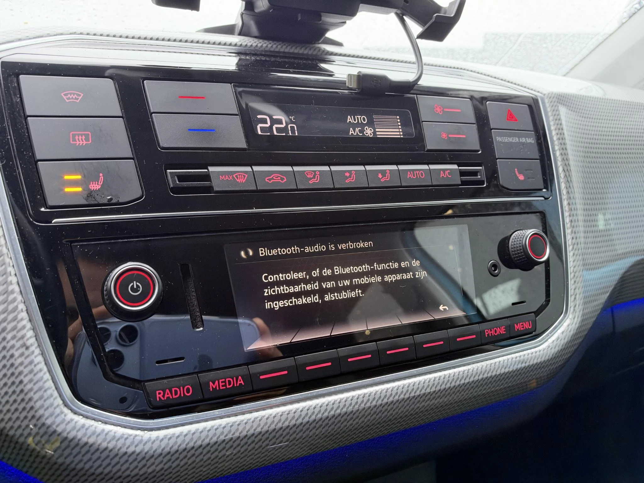 Volkswagen-e-up!-image-5