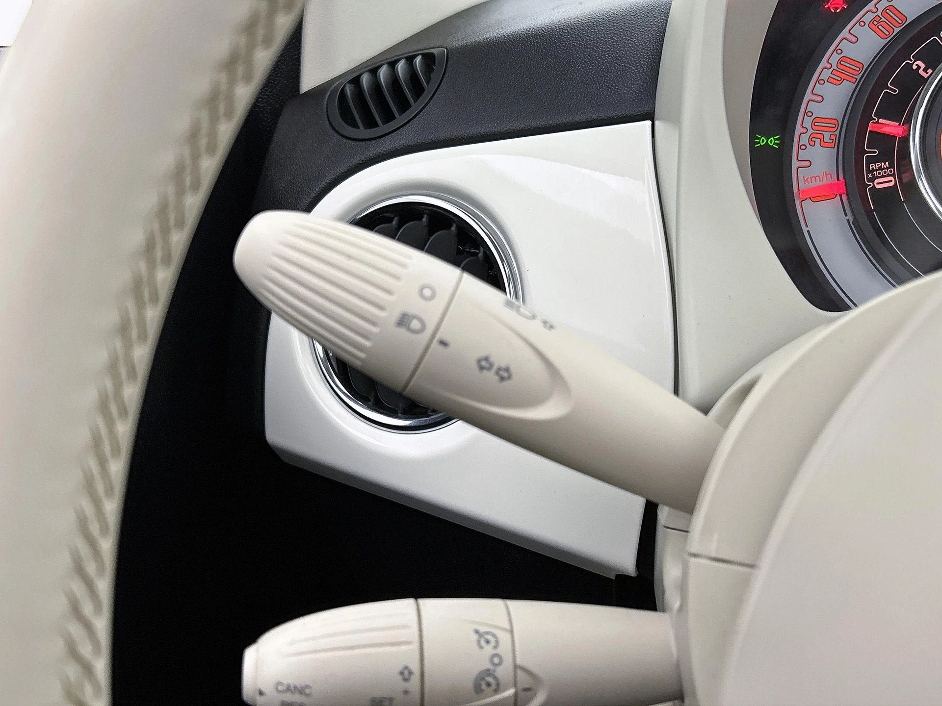 Fiat-500C-image-9