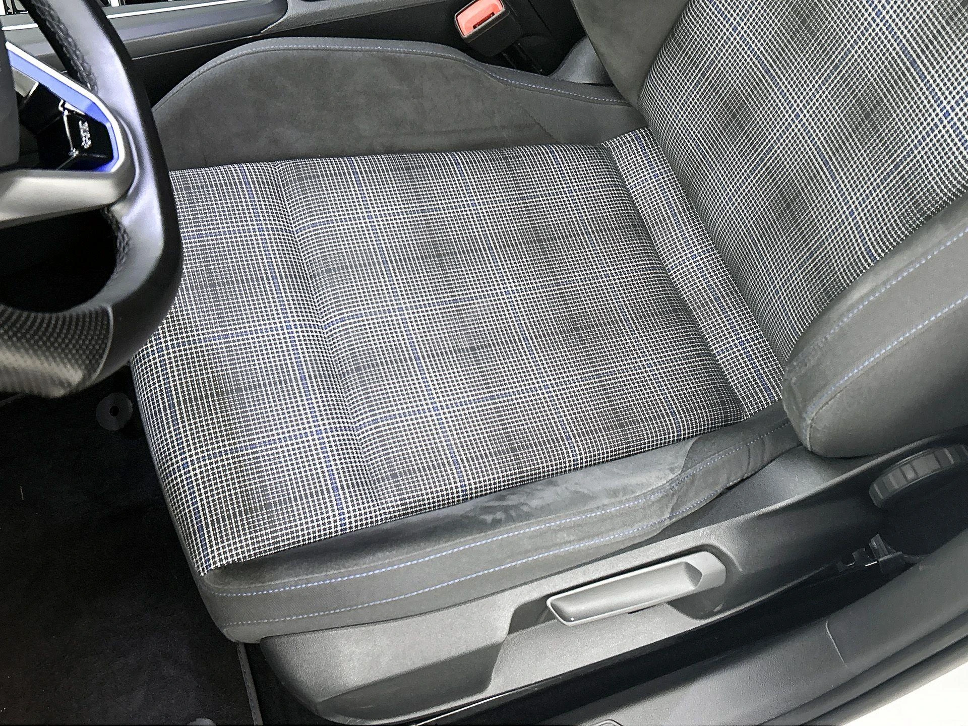 Volkswagen-Golf-image-17