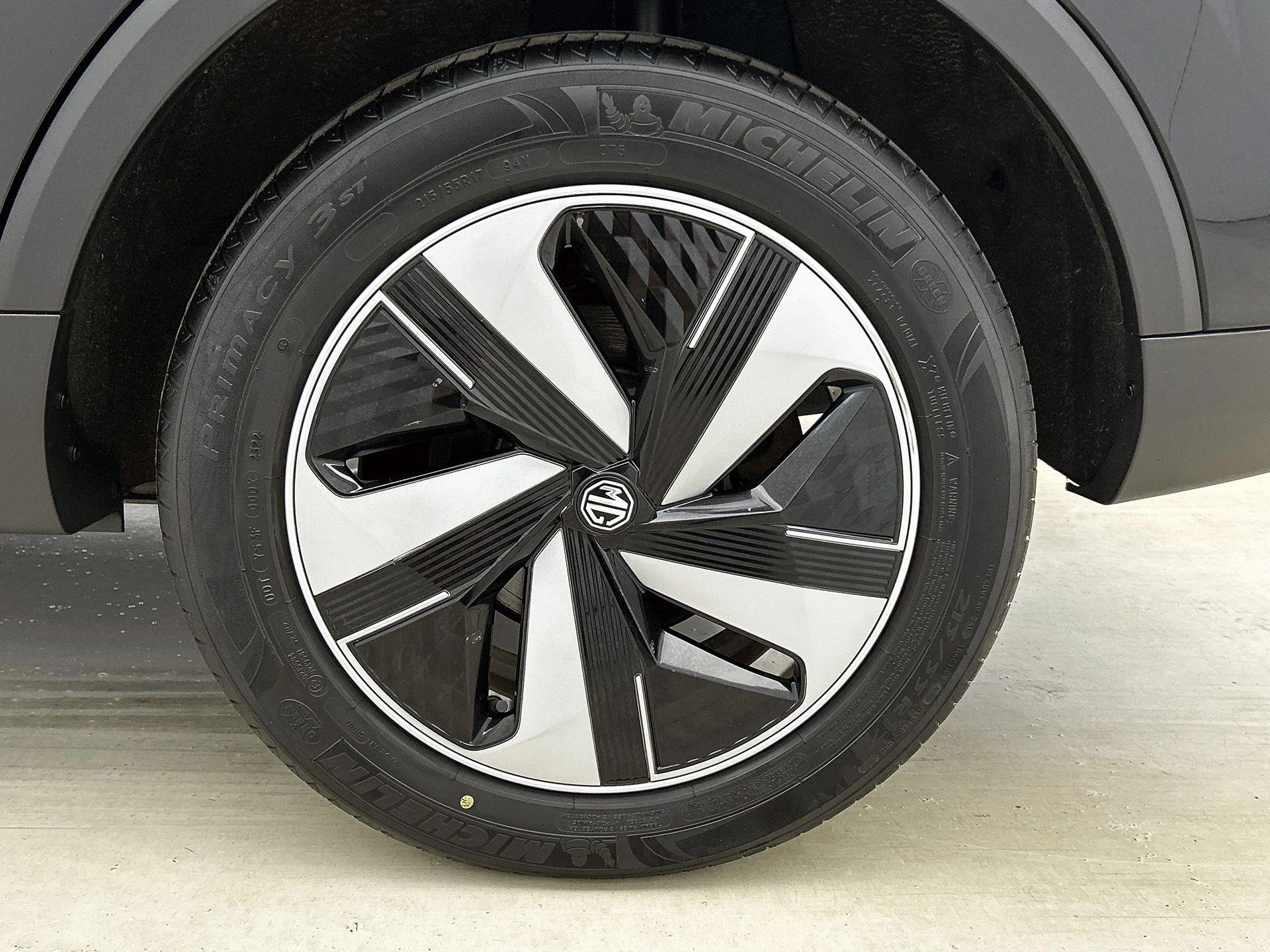 MG ZS EV Long Range Luxury 70 kWh