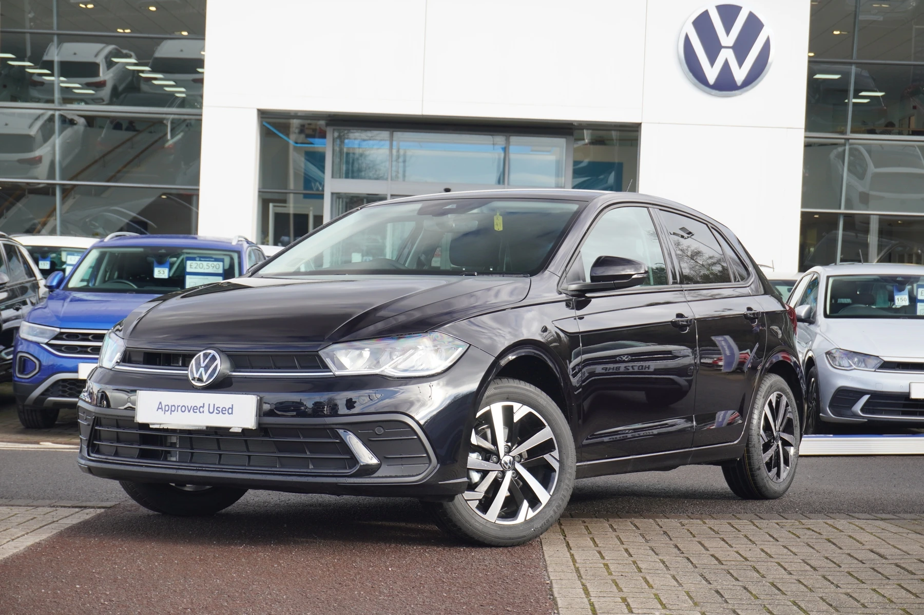 Volkswagen-Polo-image-19