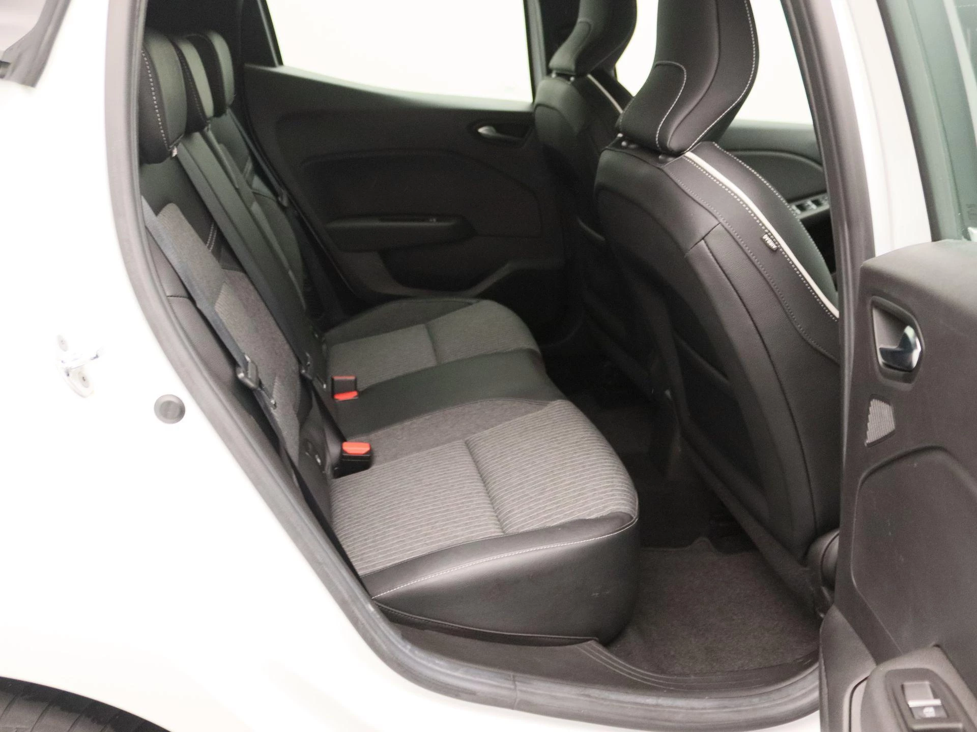 Renault Clio E-Tech Hybrid 140 Intens