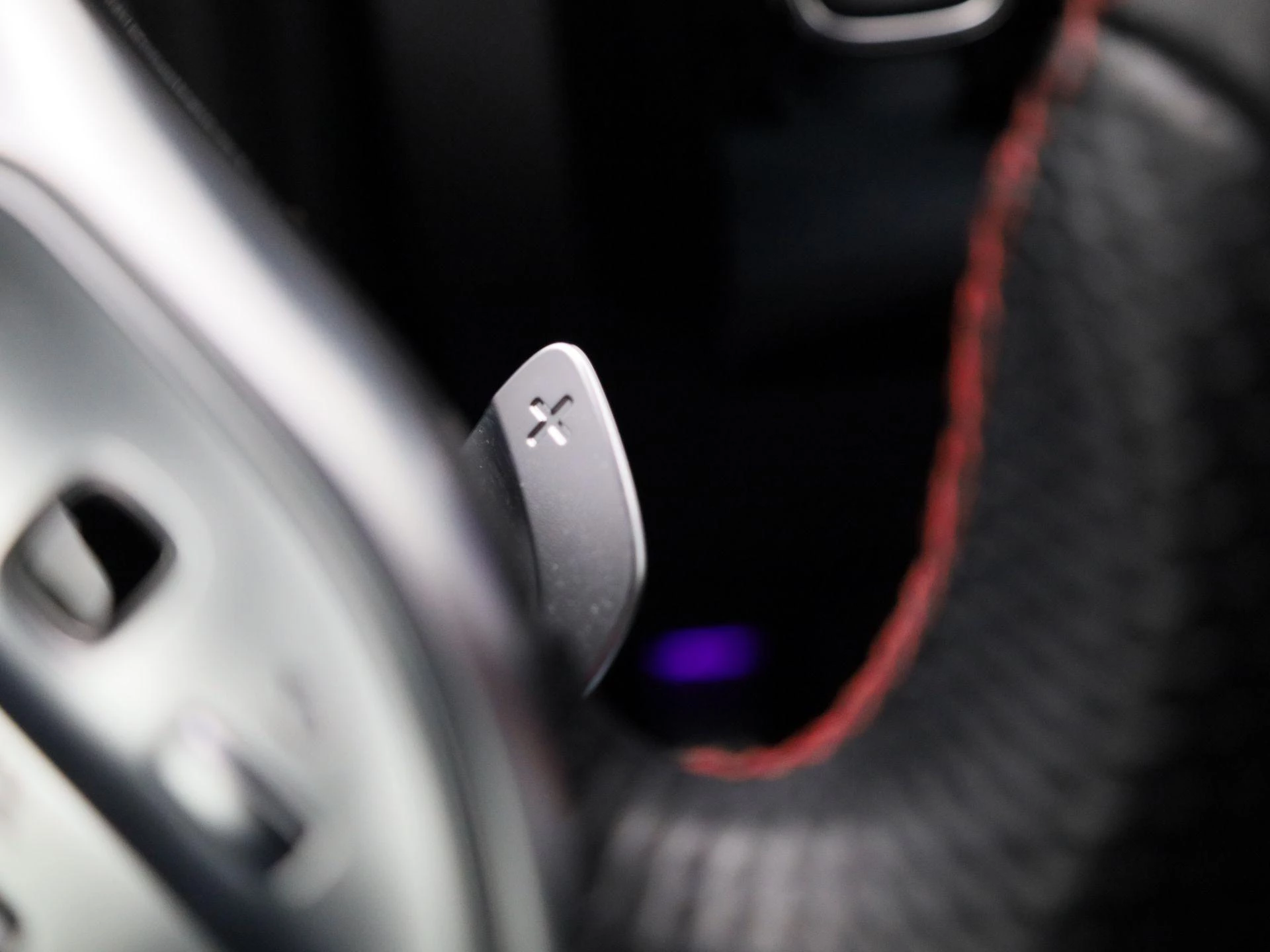 Mercedes-Benz-CLA-image-21