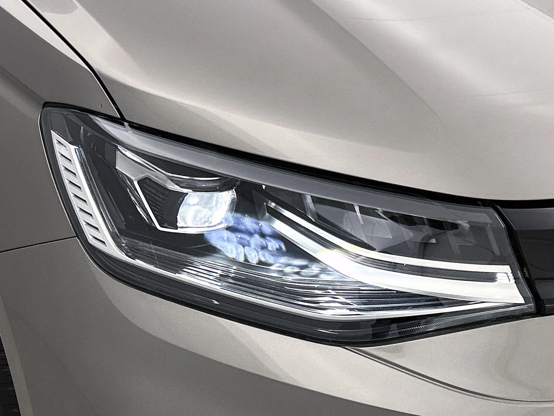 Volkswagen-Caddy-image-22