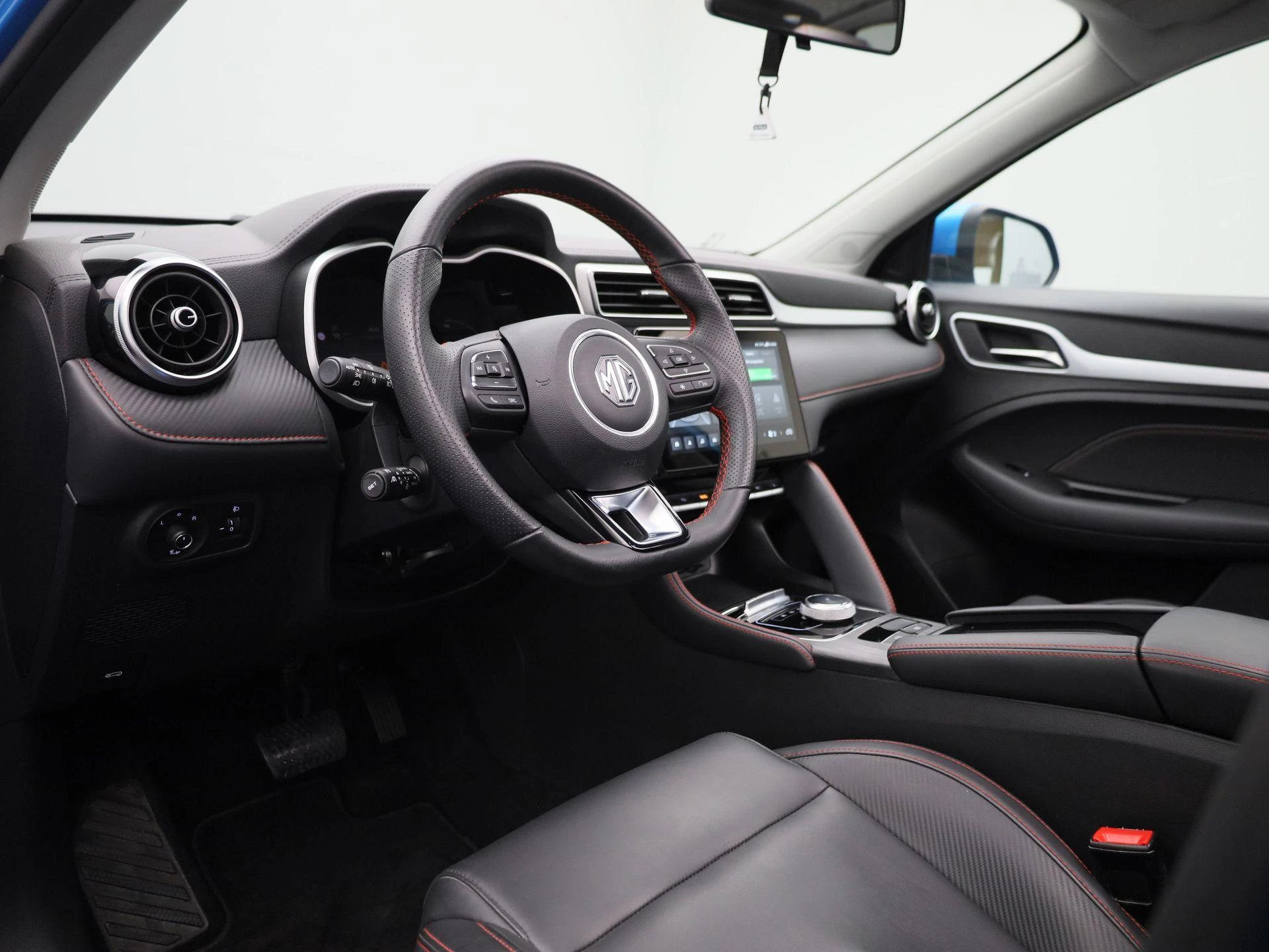 MG-ZS EV-image-28