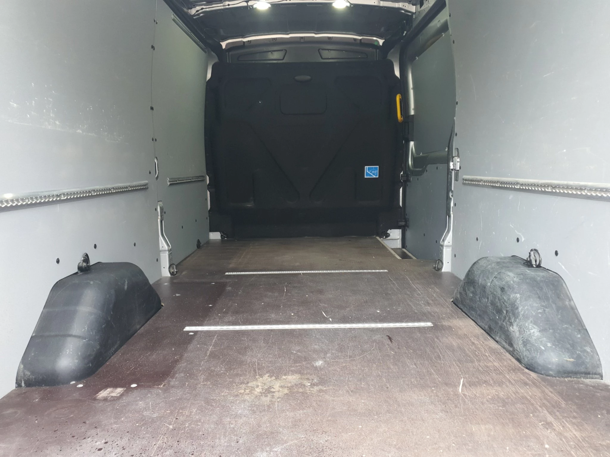 Ford-Transit-image-15