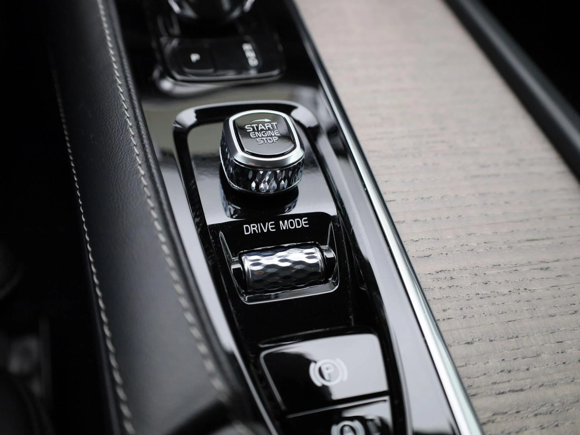 Volvo-XC90-image-25