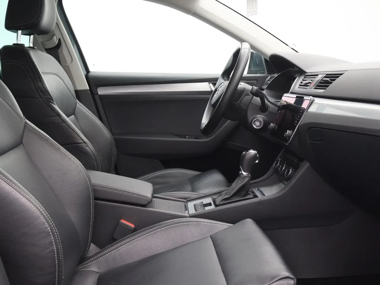 Škoda Superb Combi 1.5TSI 150PK ACT *AUTOMAAT*NAVI*CRUISE*LED*PDC*APP CONNECT*BLTH*ZETELVERWARMING*