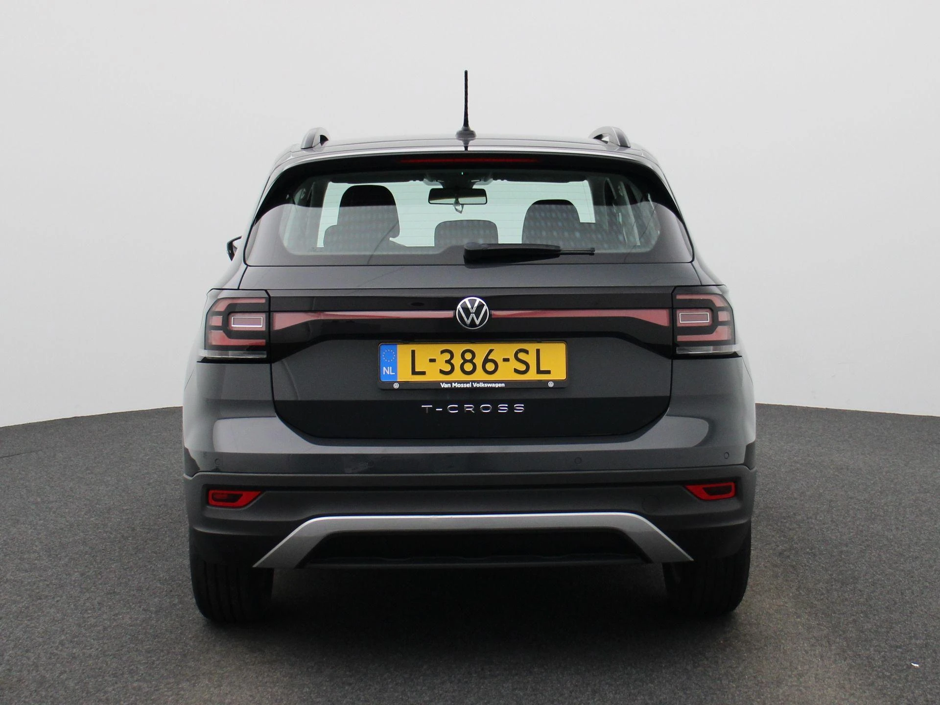 Volkswagen-T-Cross-image-4