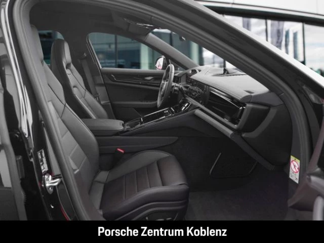 Porsche Panamera 4 E-Hybrid -