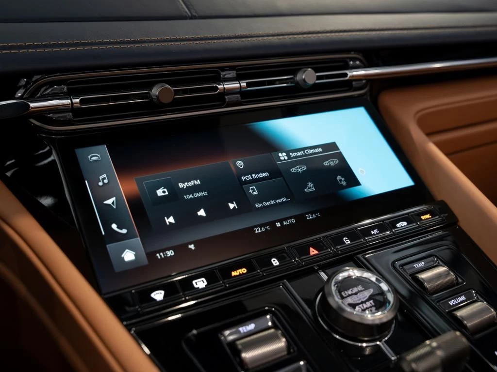 Aston Martin DB12 Volante Aston Martin Hamburg