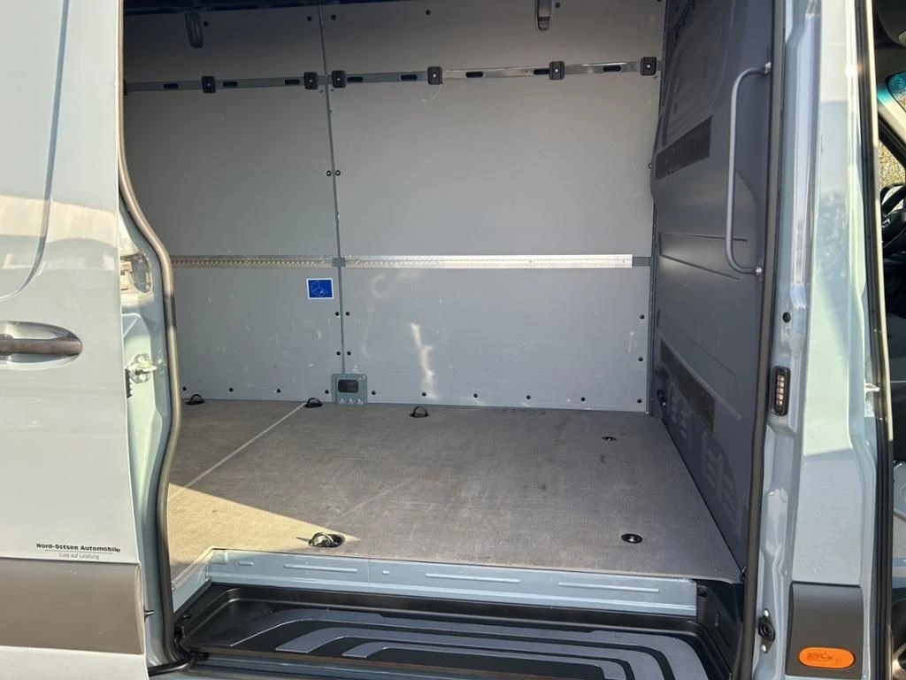 Mercedes-Benz-Sprinter 317-image-18