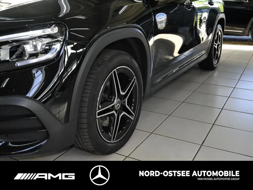 Mercedes-Benz GLB 200 d AMG PANO TEMPO 360° AHK SITZHZG NIGHT AMG Line