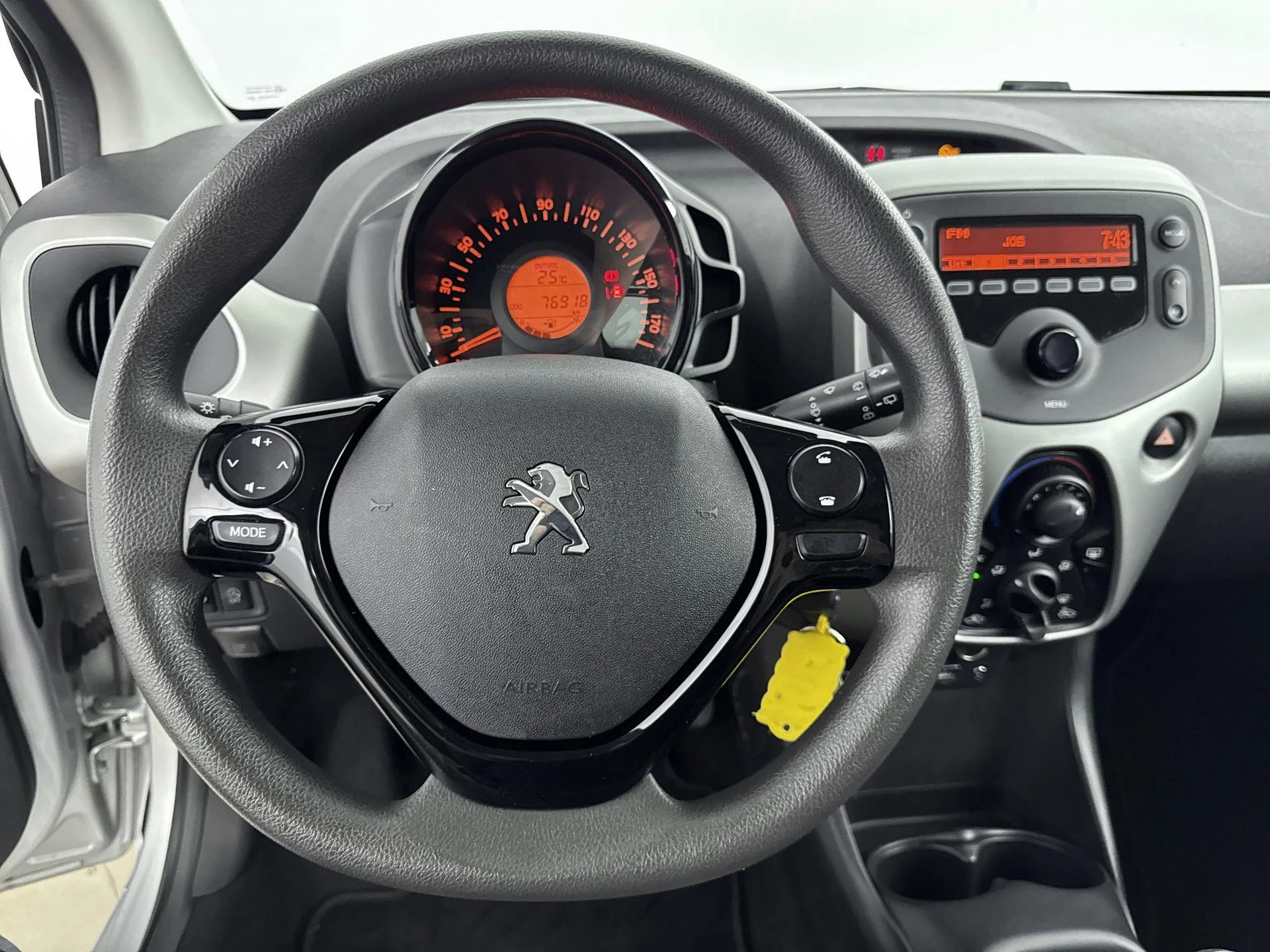 Peugeot-108-image-13