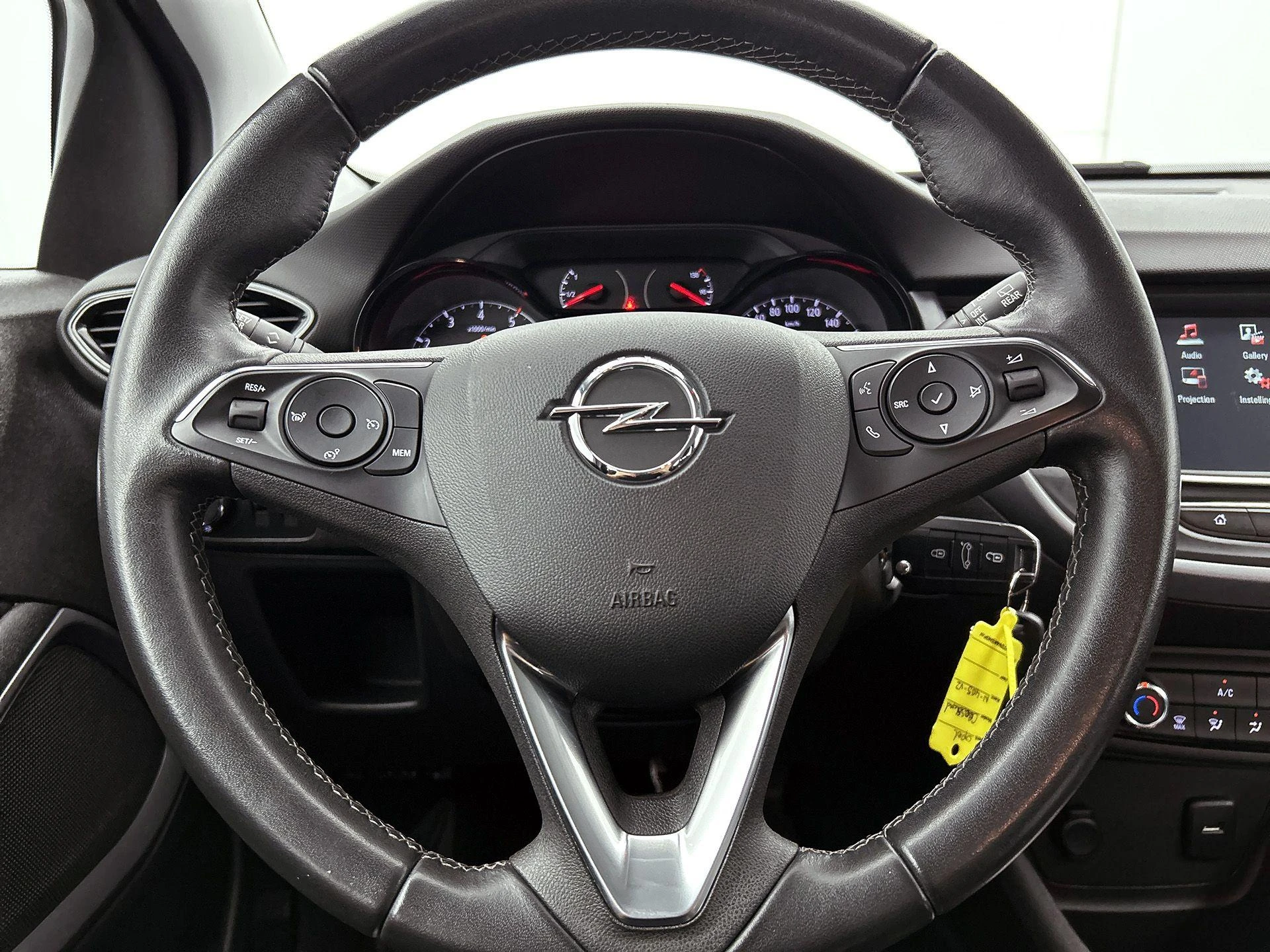 Opel-Crossland-image-24