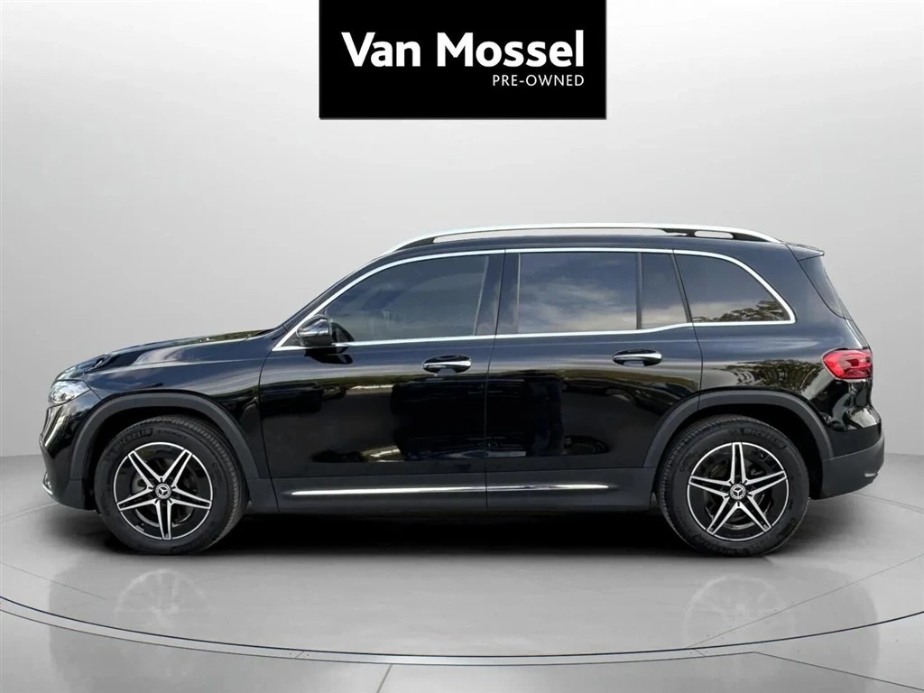 Mercedes-Benz-EQB-image-7