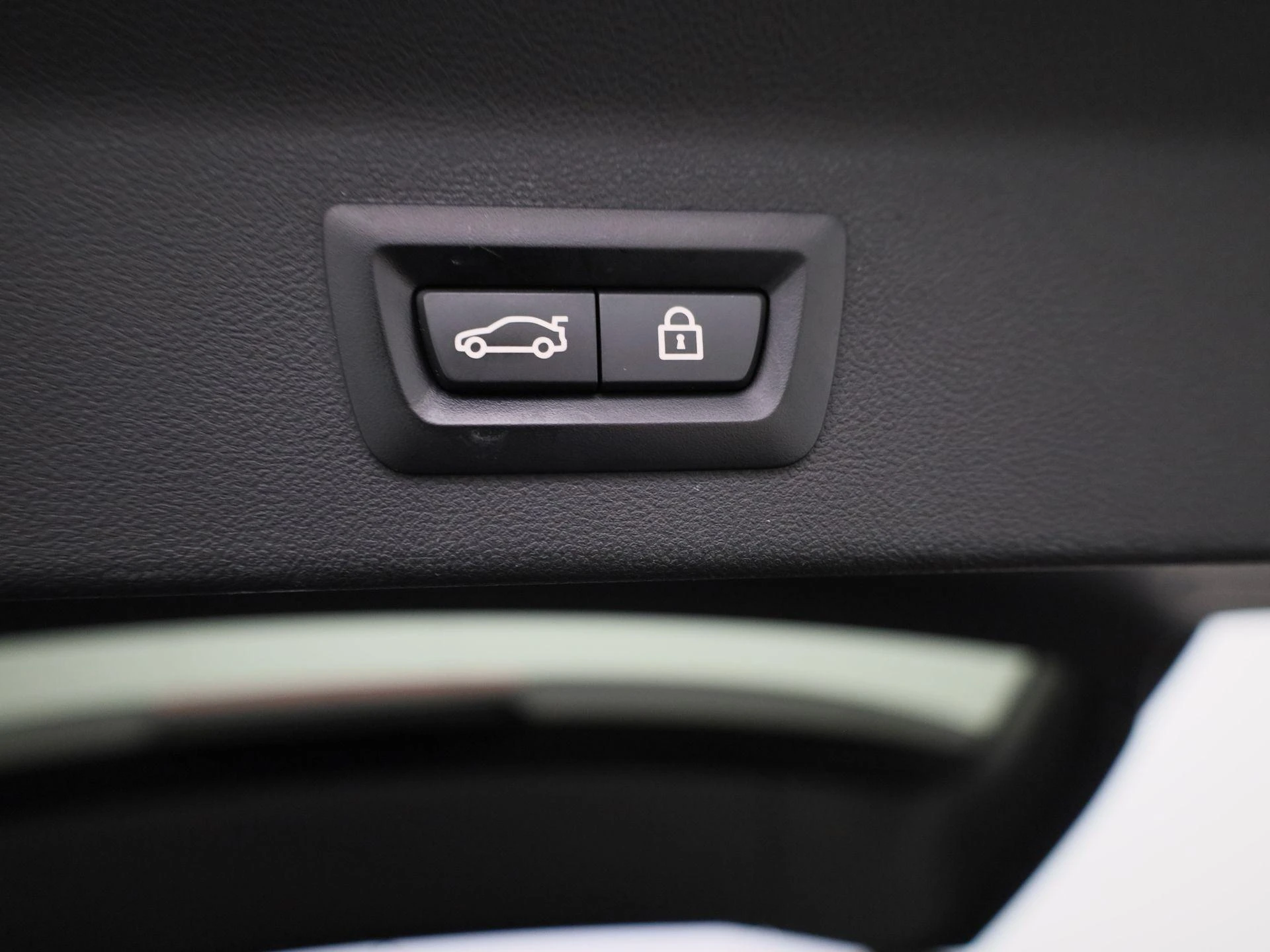 BMW-iX3-image-11