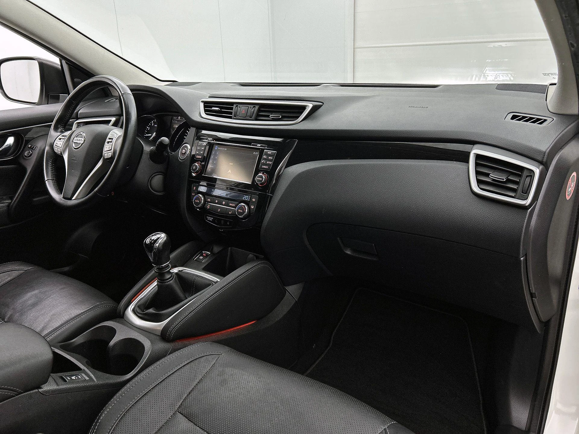 Nissan-QASHQAI-image-21
