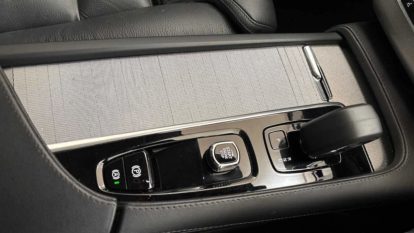 Volvo-XC90-image-30