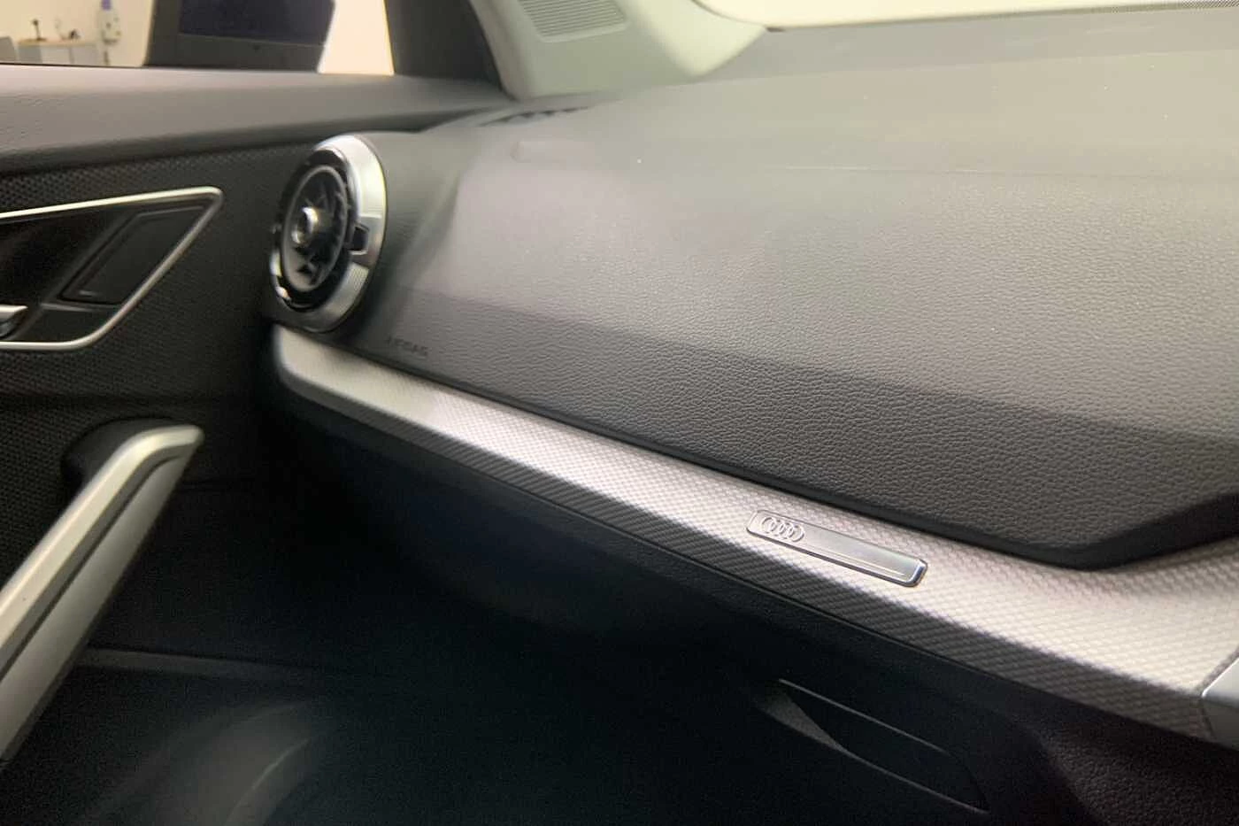 Audi-Q2-image-17