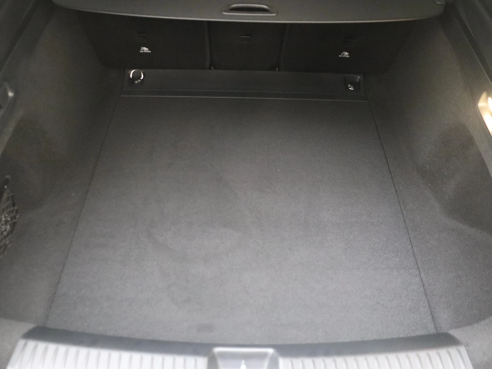 Mercedes-Benz-CLA-image-29