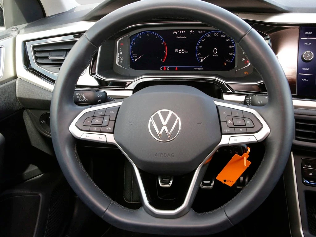 Volkswagen Polo VI 1.0 TSI Move 15" AppCon. LED RFK+PDC SHZ