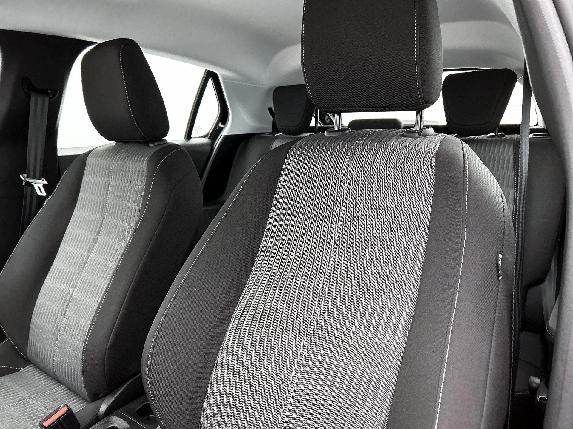 Opel-Corsa-image-9