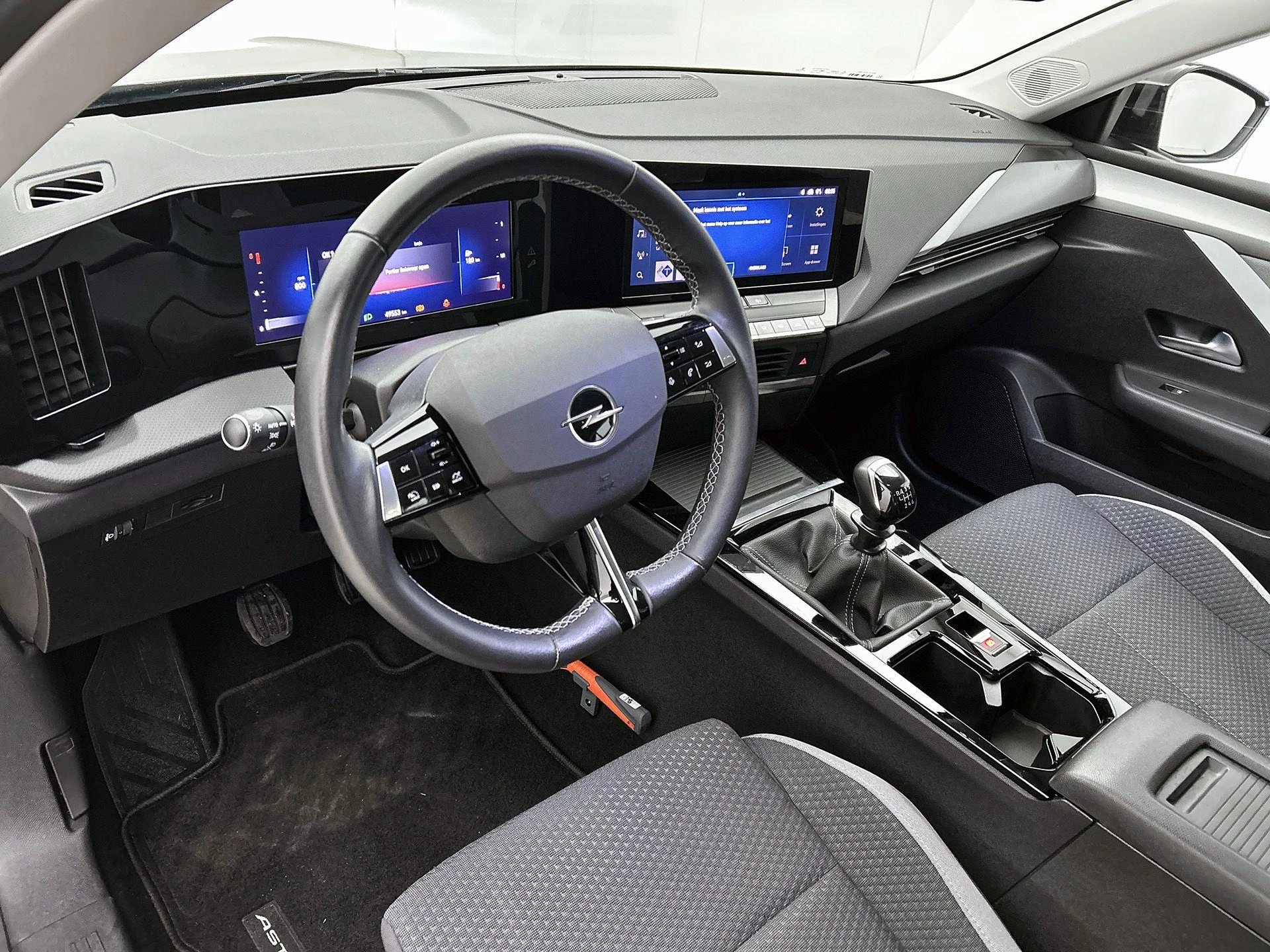 Opel-Astra-image-20
