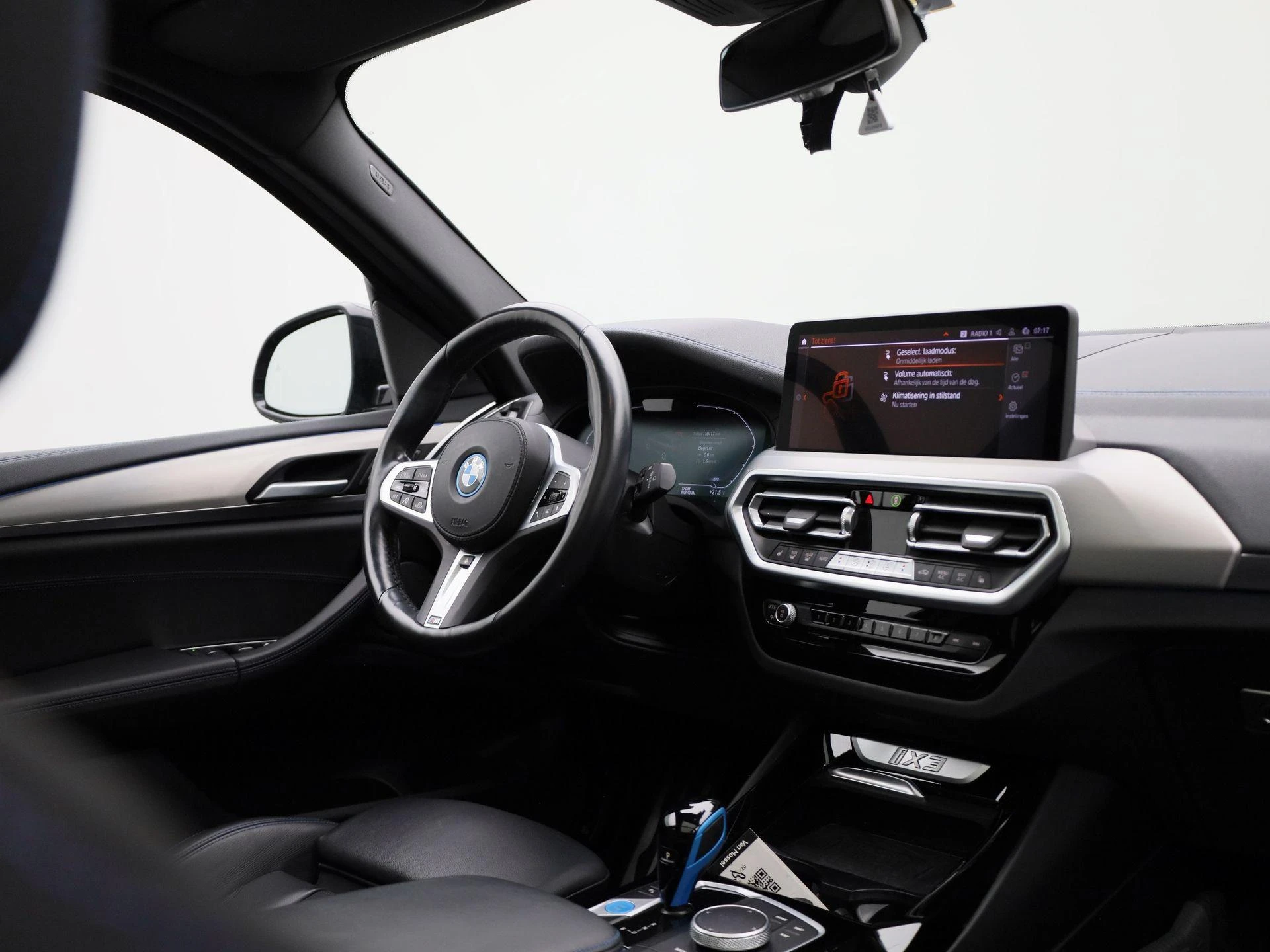BMW-iX3-image-41