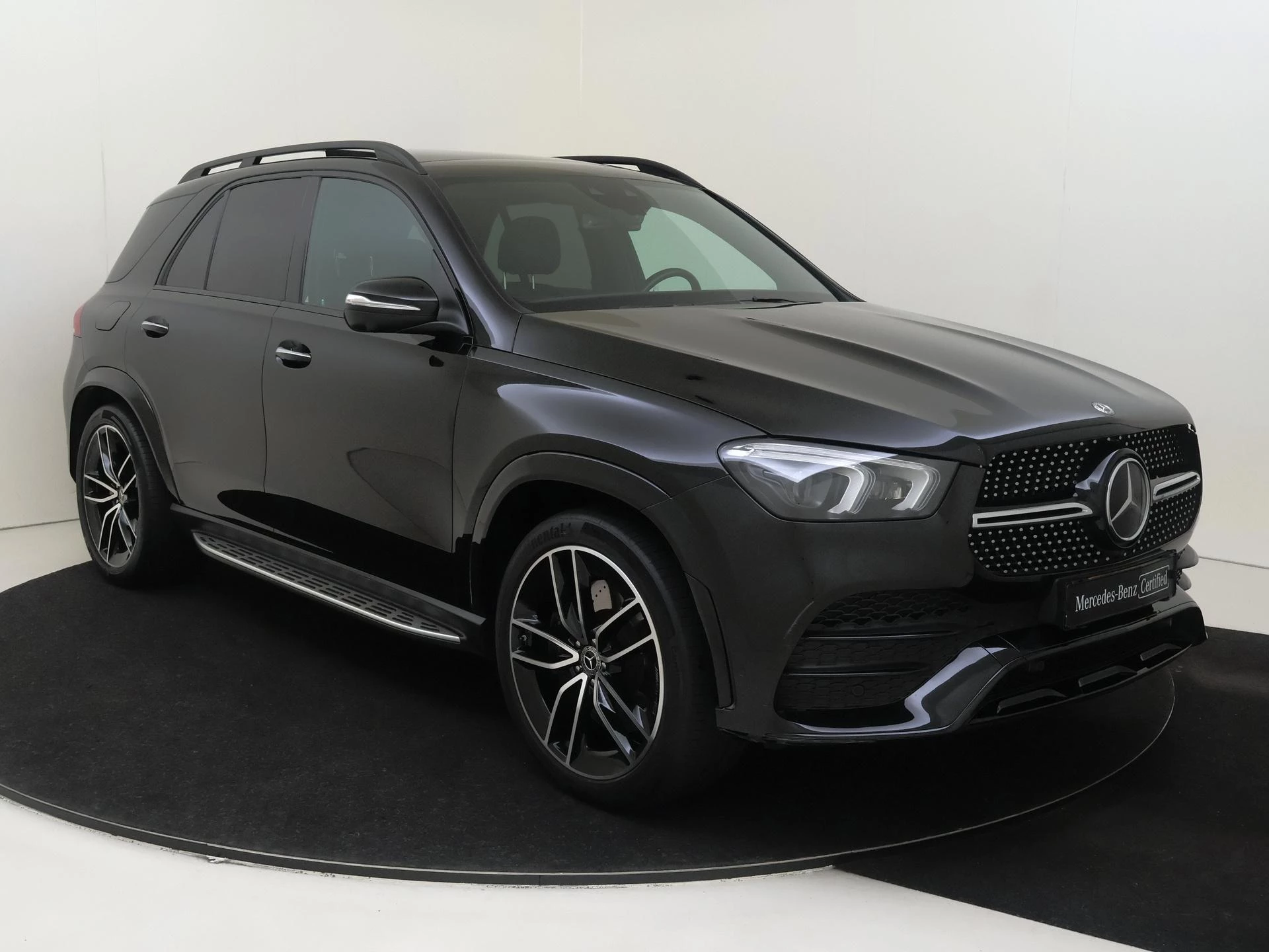 Mercedes-Benz-GLE-image-4