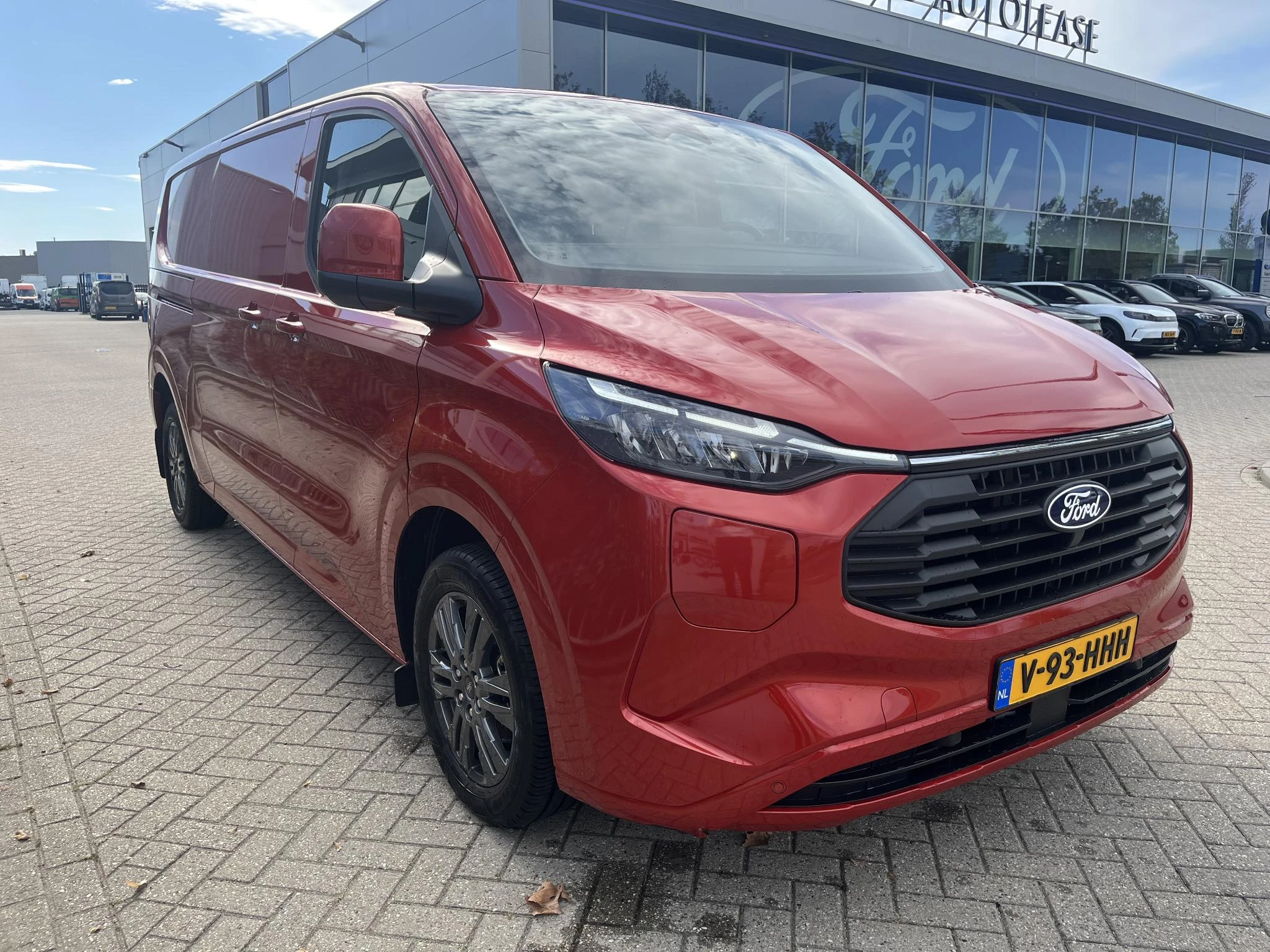 Ford-Transit Custom-image-2