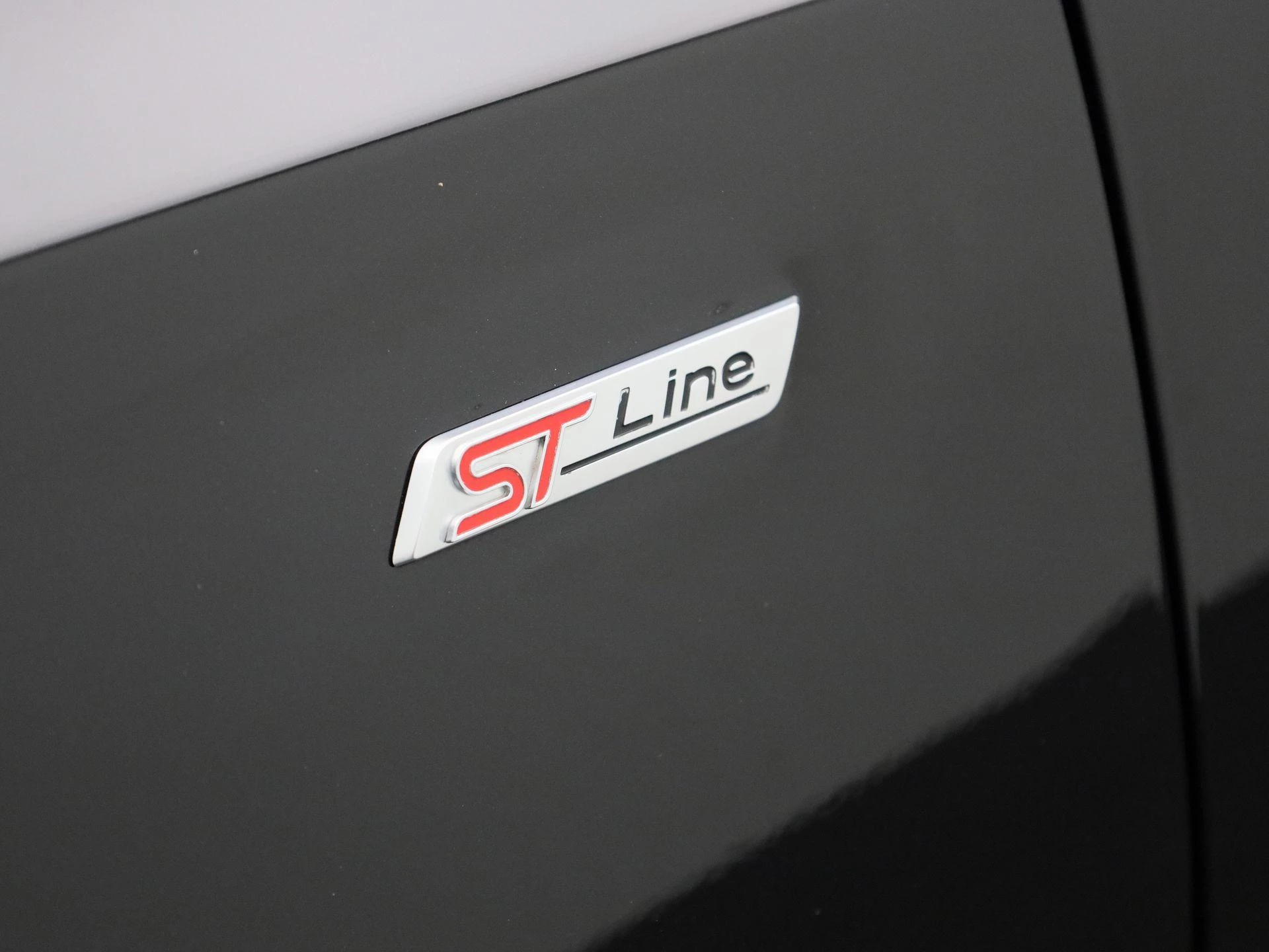 Ford Focus Wagon 1.0 EcoBoost Hybrid ST Line X