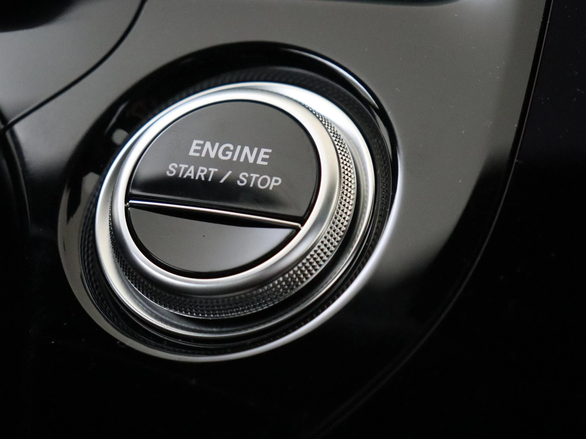 Mercedes-Benz-E-Klasse-image-23