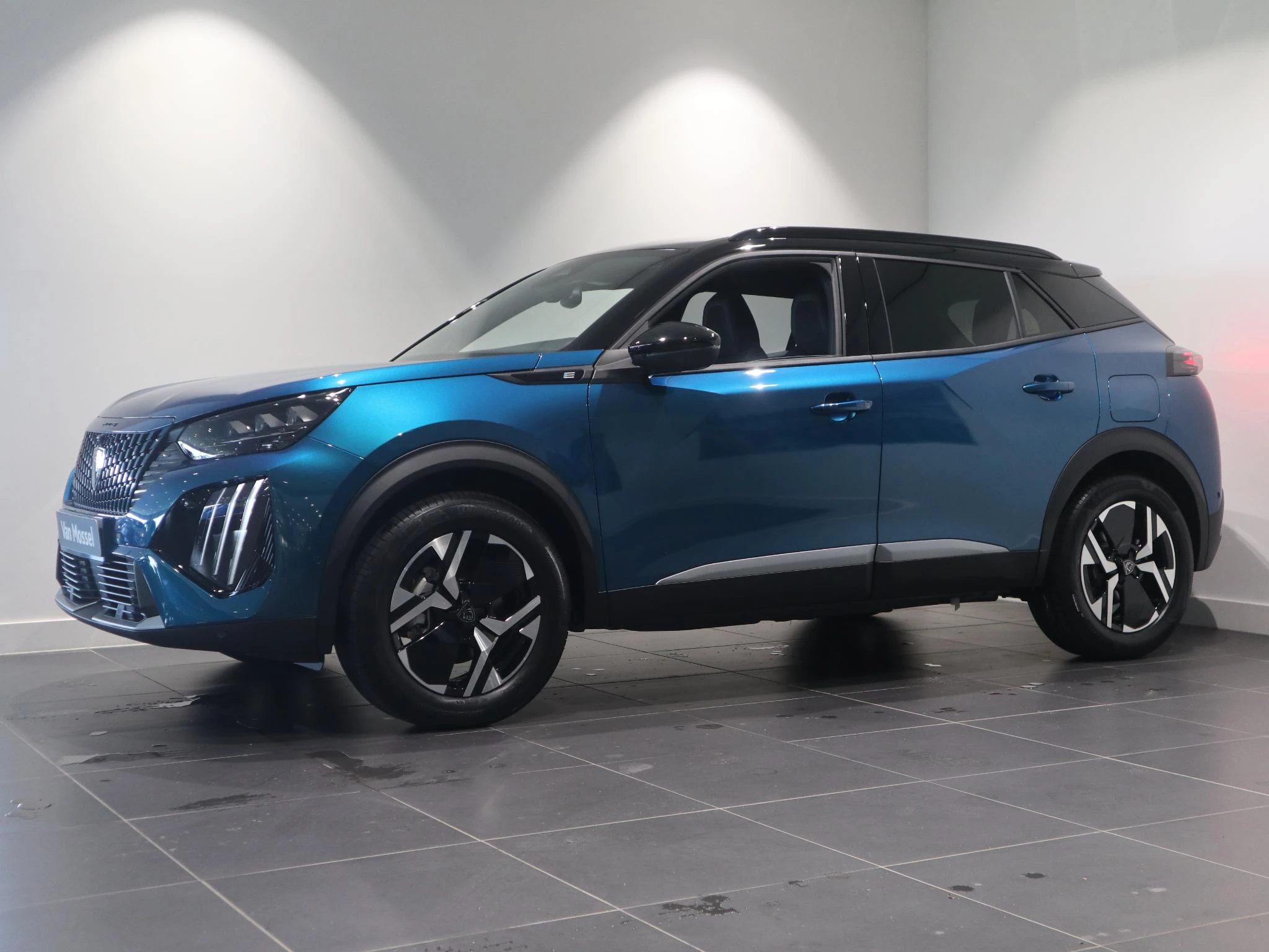 Peugeot e-2008 EV GT Avantage 54 kWh