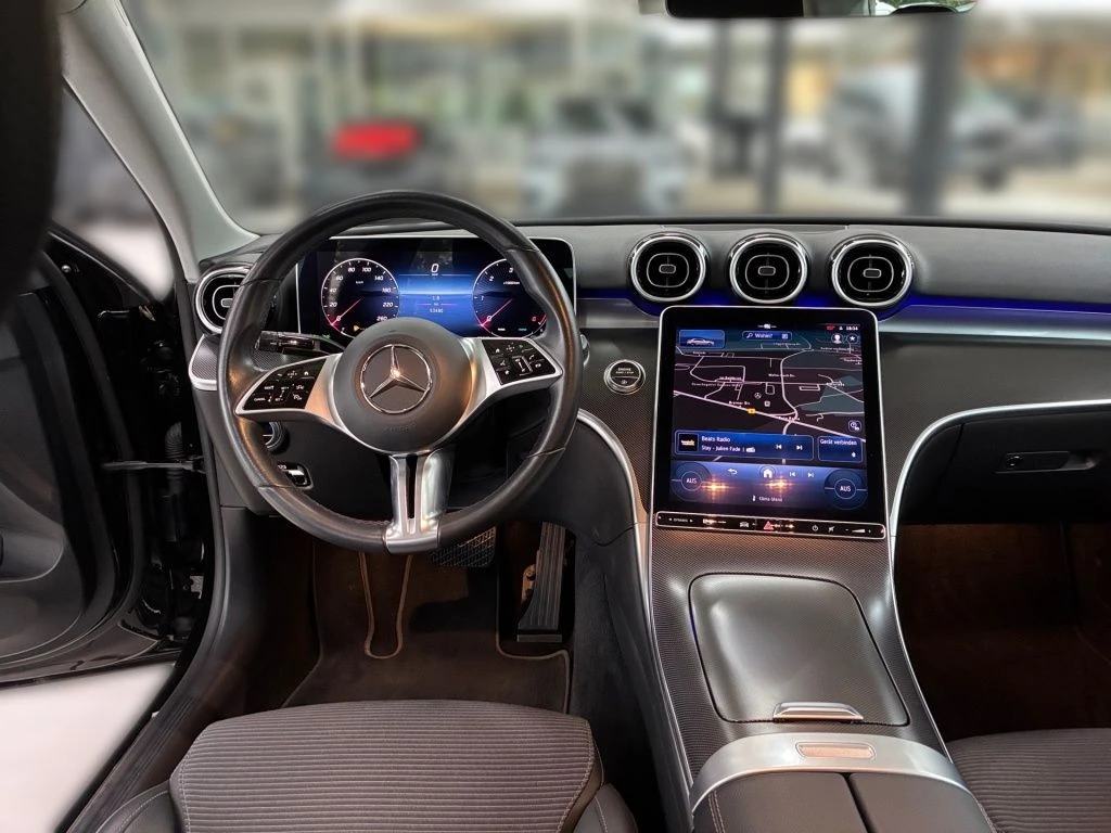 Mercedes-Benz-C-Klasse 200 d-image-10
